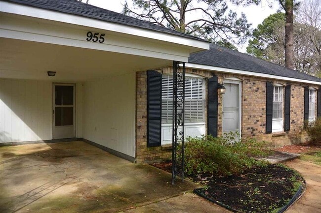 Photo - 955 Poplar Leaf Rd