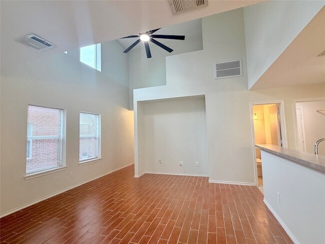 Photo - 612 Fleming St