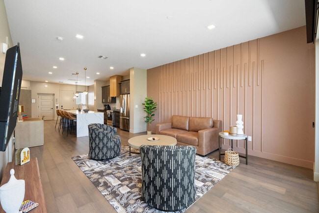 Building Photo - 4238 N Craftsman Ct Unit SI FL3-ID1609025P