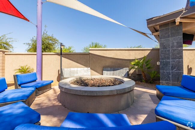 Community Fire Pit - CIRQ 44