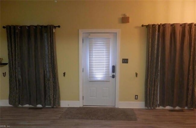 Photo - 1325 W Little Creek Rd