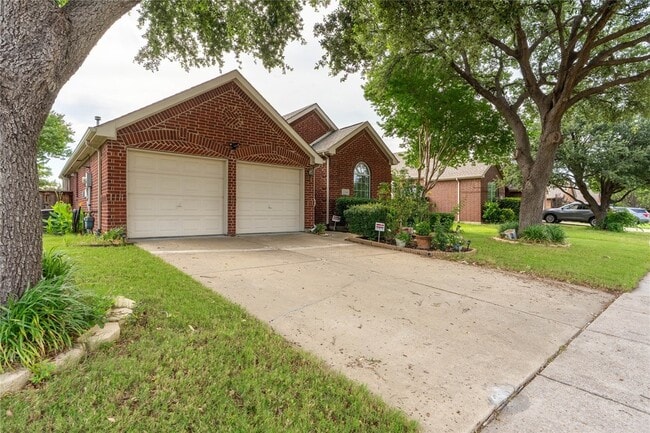 Photo - 2324 Crestridge Dr