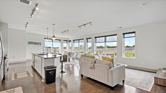 Photo - 7370 Montcalm Dr Unit SI ID1395444P