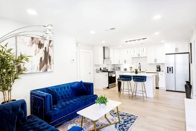 Building Photo - 8356 Adams St Unit SI ID1471791P