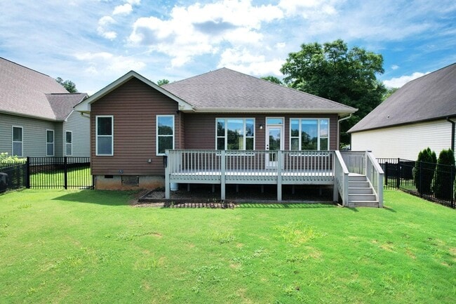 Photo - 955 Dodie Dr