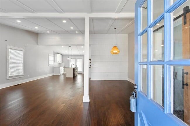 Photo - 3258 Highland Dr SE