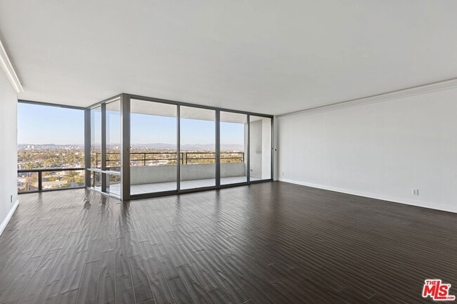 Photo - 4316 Marina City Dr Unit 531