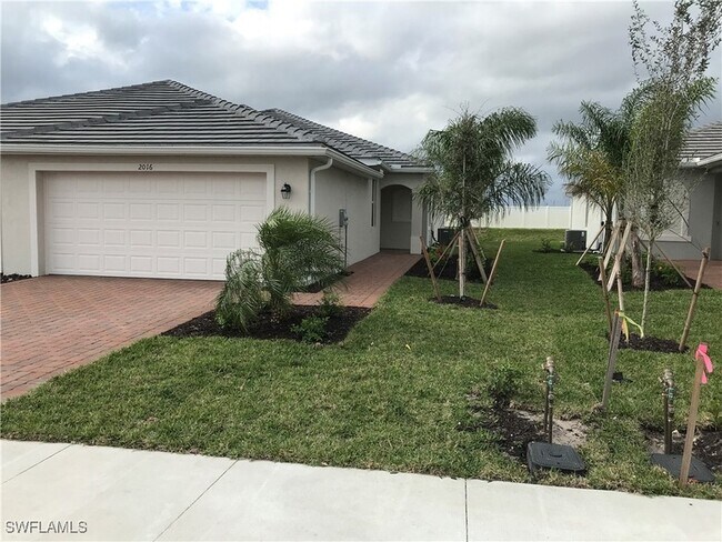 Photo - 2016 Vermont Ln