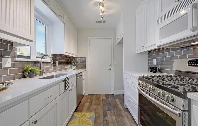 Photo - 3211 Kittyhawk Cove