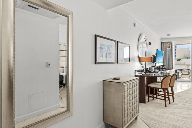 Photo - 4391 Collins Ave Unit SI ID1540428P