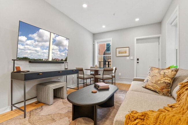 Building Photo - 418 D St SE Unit FL1-ID1287082P