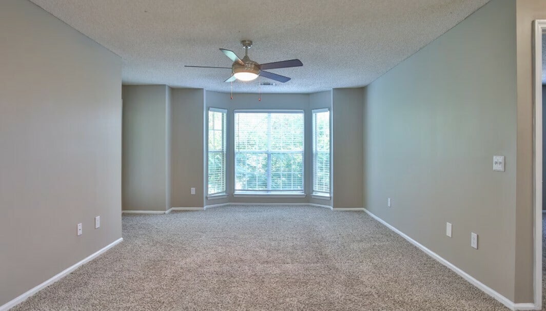 Caledon Silver LR - 2 Bed 2 Bath - Silver