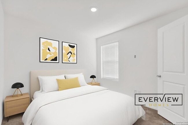 Photo - 5499 Daphne Path