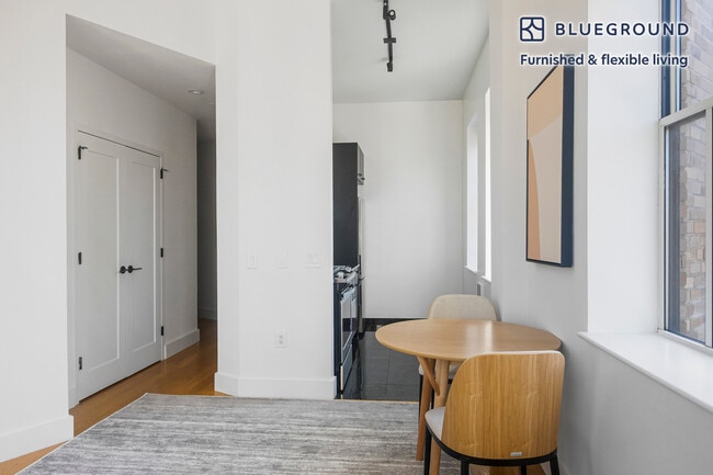 Photo - 63 Wall St Unit FL35-ID1971