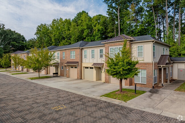 Building Exterior - 1701 North