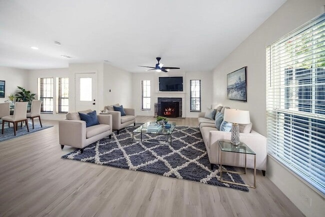 Photo - 5206 Vagas Dr