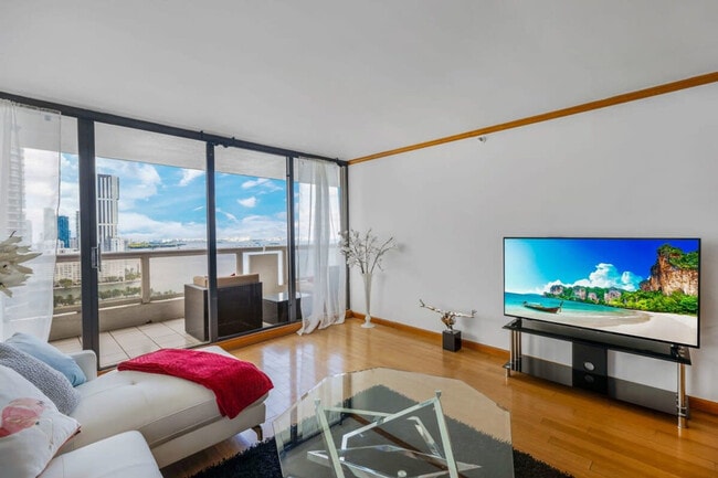 Photo - 1717 N Bayshore Dr Unit ID1054094P