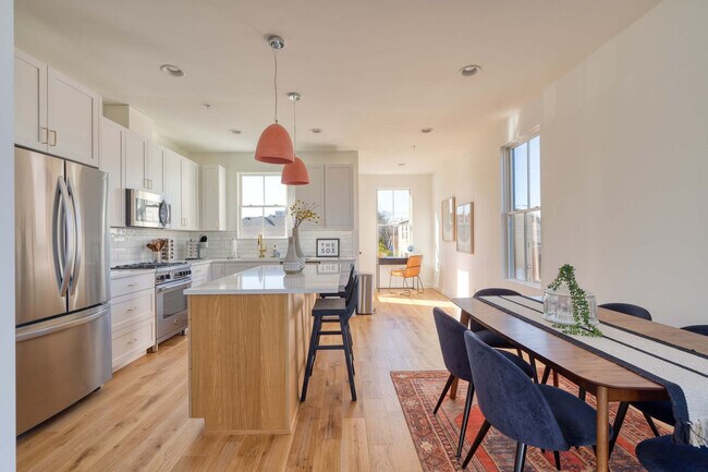 Photo - 520 NE 56th Ave Unit ID1309859P