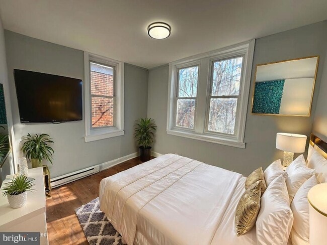 Photo - 5824 Florence Ave