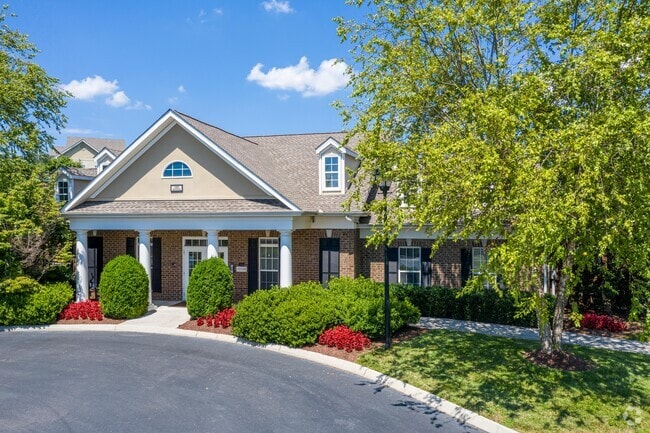 Photo - Lovell Crossing Apartments