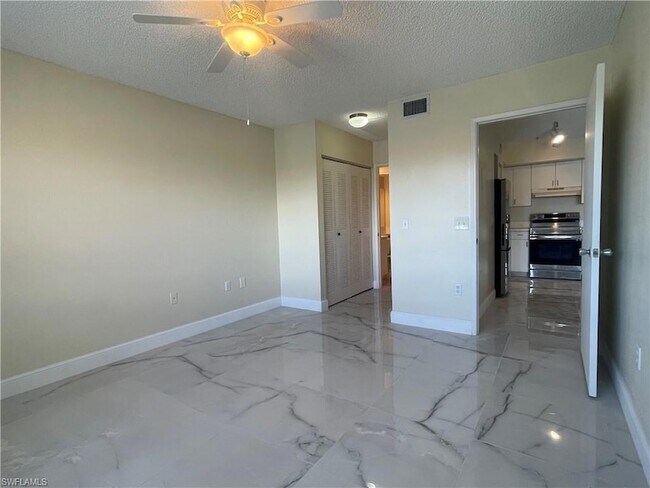 Photo - 1205 Wildwood Lakes Blvd
