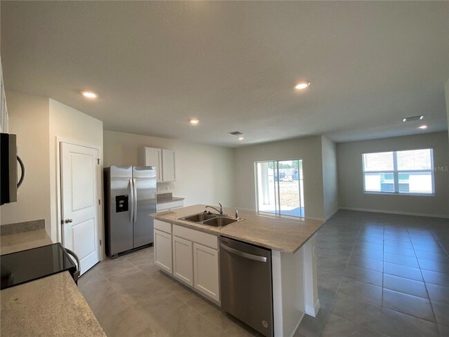 Photo - 14 Hickory Course Ln