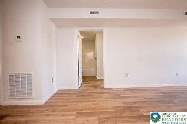 Photo - 5994 Coplay Rd Unit 4