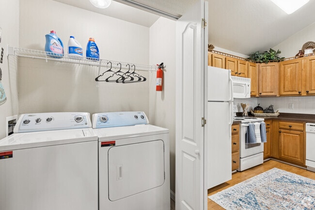 2BR, 2BA - 1,350SF - Laundry - Lenox Pointe