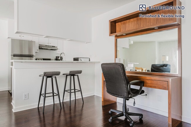 Photo - 5805 W 8th St Unit FL3-ID1266