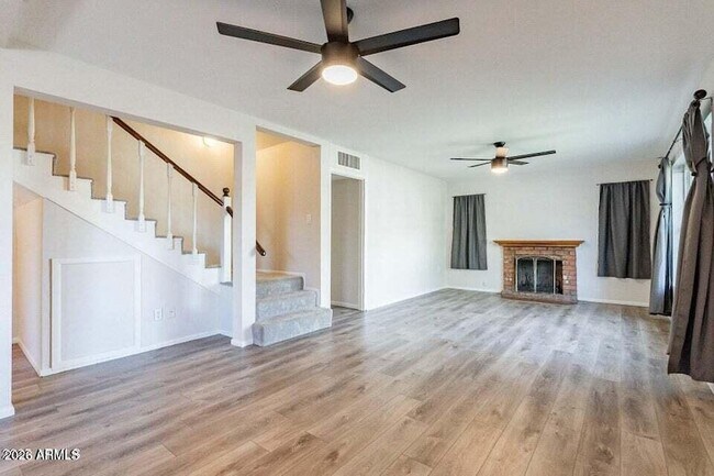 Photo - 505 W Howe St