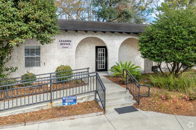 Leasing Office - Camelia