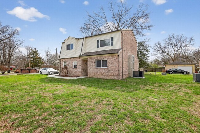 Photo - 601 E Grundy St Unit B