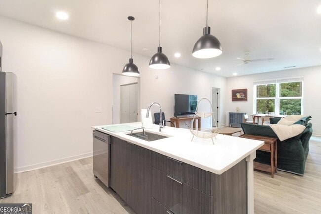 Photo - 240 Martha Dr