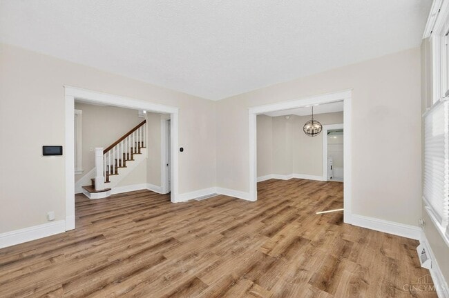 Photo - 1007 W Loveland Ave