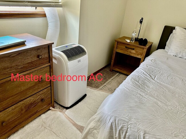 Photo - 15904 Admiralty Way Unit ID1051265P