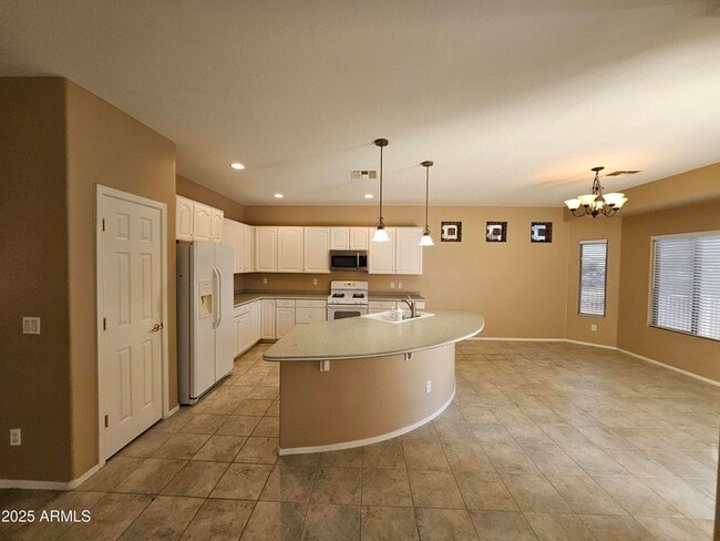 Photo - 42593 Abbey Rd