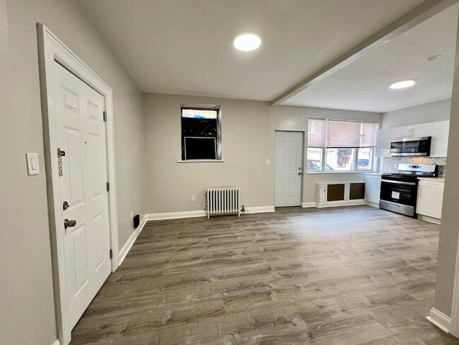 Photo - 6002 Hudson Ave Unit 1A