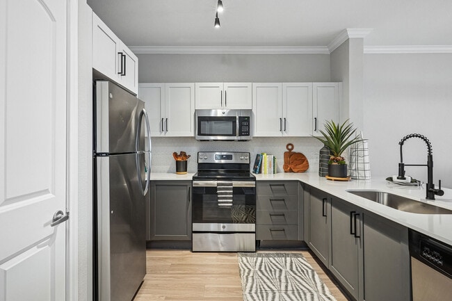 Photo - Elan at Bluffview