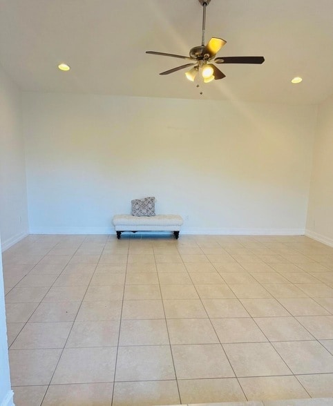 Photo - 1005 Manor Dr