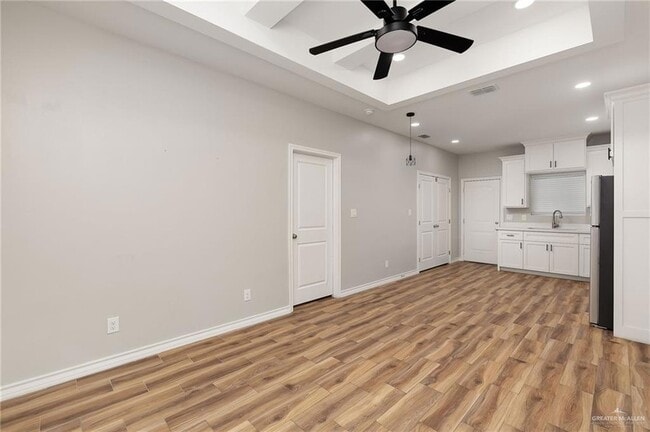 Photo - 2709 E Israel Ave Unit 1