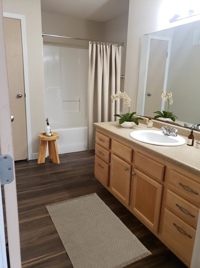 Photo - Campus Place Apartments