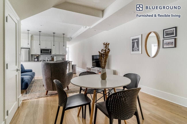 Photo - 1902 R St NW Unit FL1-ID735