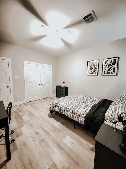 Photo - 1026 Clinton Park St Unit B