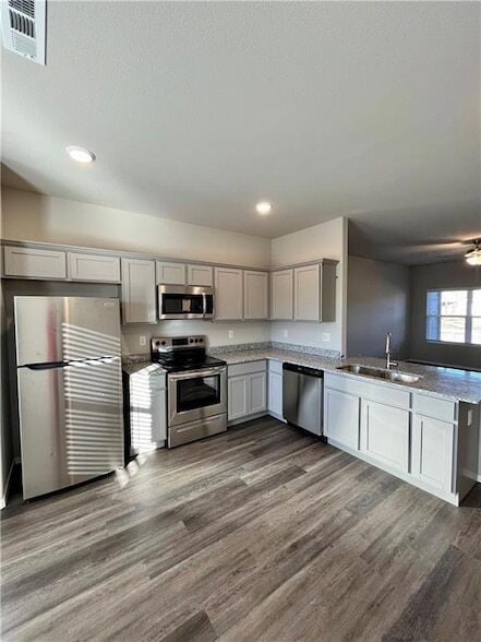 Photo - 909 E Egret Rd