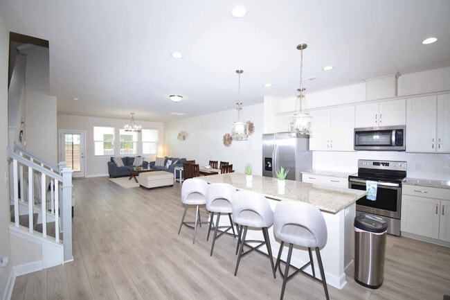 Photo - 596 McLernon Trce Unit SI ID1541208P