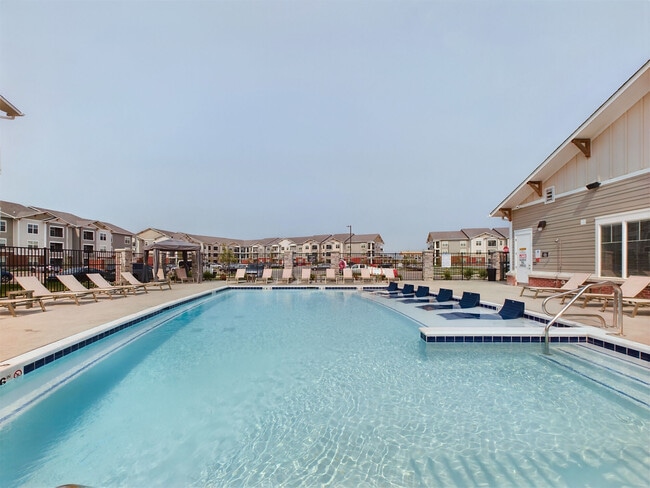 Building Photo - Greenview