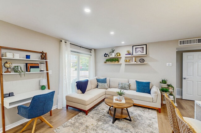 Photo - The Crossings at Plainsboro