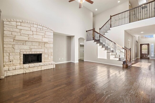 Building Photo - 2406 Yorkshire Ln