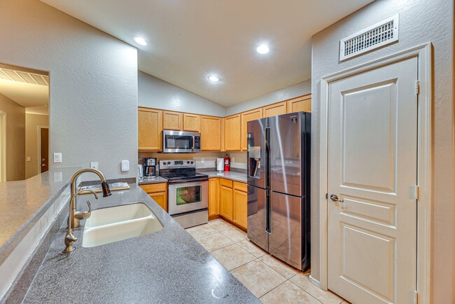 Photo - 1884 W CALIBERA Ct Unit SI ID1546494P