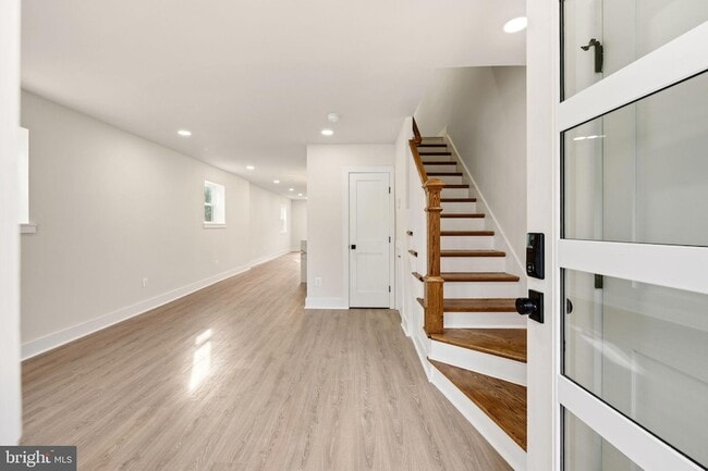 Photo - 113 Clifford Ave